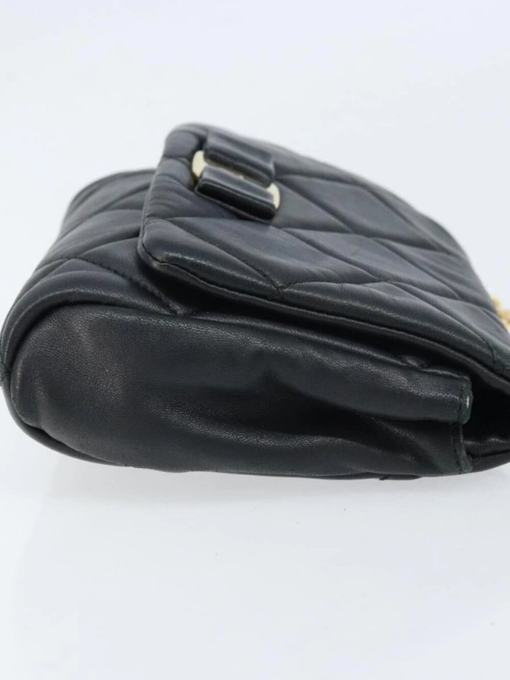 Salvatore Ferragamo Vala Chain Shoulder Bag Leather Black Gold Auth ARZ421A - Picture 6 of 16